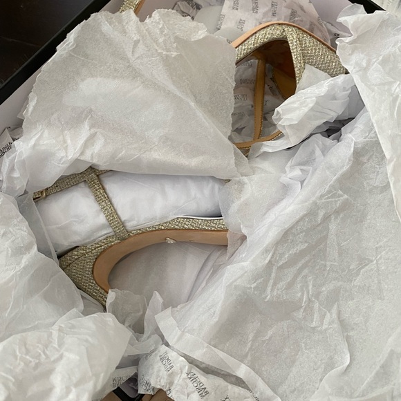 Badgley  Mischka  chic heels - Picture 7 of 13